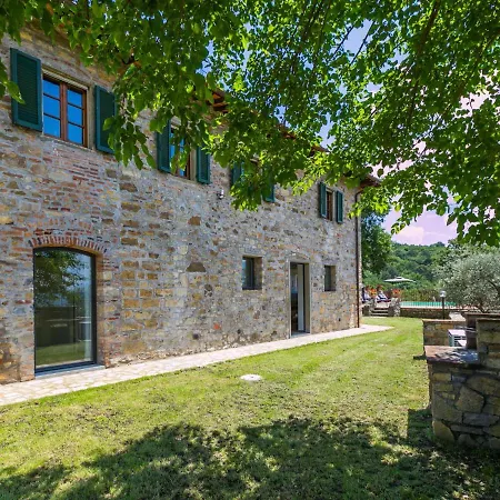 بيت للعطل La Querciolaia By Interhome